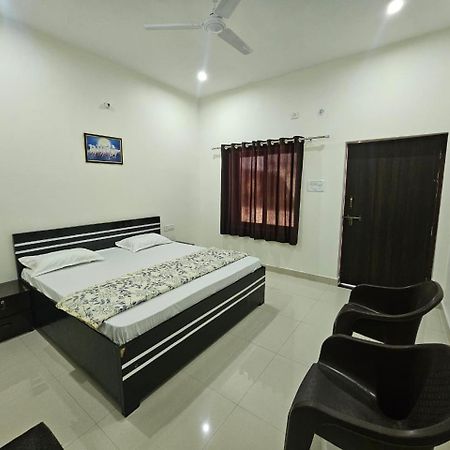 Govind Resort ماثورا المظهر الخارجي الصورة