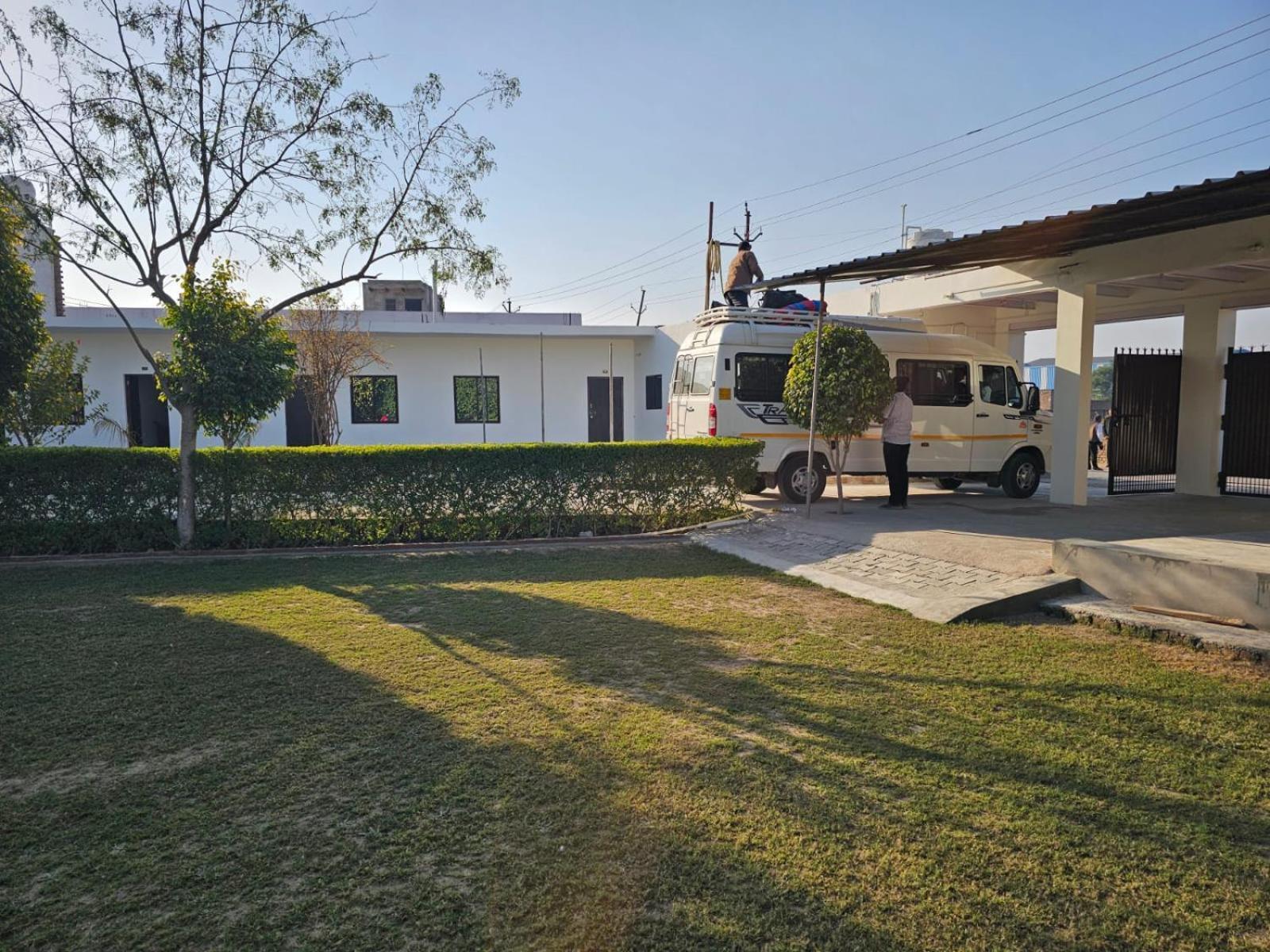 Govind Resort ماثورا المظهر الخارجي الصورة